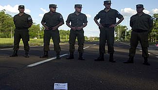 Bloquean todos los pasos terrestres a Uruguay