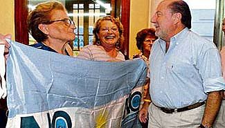 Ya se prohibe por ley la venta de madera al Uruguay