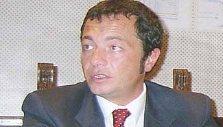 Fabre negó tener "canales cerrados" con el municipio