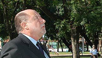 Agmer Paraná dice que Busti "es menemista" y "no muy diferente" de Montiel