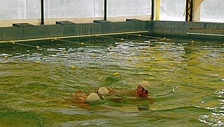 El Estado pagó una pileta de natación de un Sindicato