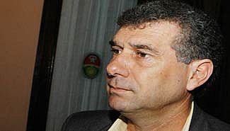 Colón: Busti desafía la interna anunciando obras con Adami