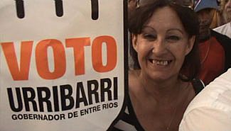 Urribarri aprende sobre biodiesel en España: fue su eje de campaña