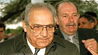 Montiel asistió a la asamblea de la UCR pero no acompañó la movilización