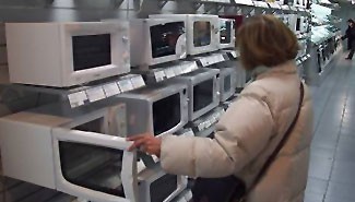 Nuevas tácticas y viejas mañas de la clase media para zafar de la crisis