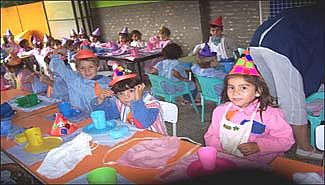 Pasivos se oponen a bajar la edad de jubilación para maestras jardineras