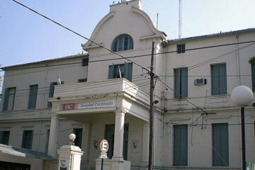 Una ambulancia chocó con una camioneta en la ruta 12