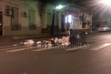 Desorden en las calles de Paraná por el conflicto con recolectores