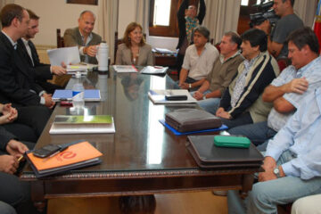 Paraná: el Ejecutivo ofreció un 27,6{10b083c464b21a2e5b96ab7d1950c6efda5949816d8d4b699d6508628a11a647} a los municipales