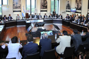 Ministros de Economía provinciales advierten dificultades para pagar el aguinaldo