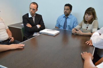 Paraná: municipales jerarquizados piden aumento salarial a Osuna