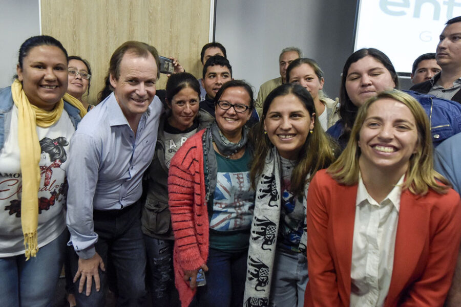 Bordet y Stratta entregaron aportes a organizaciones