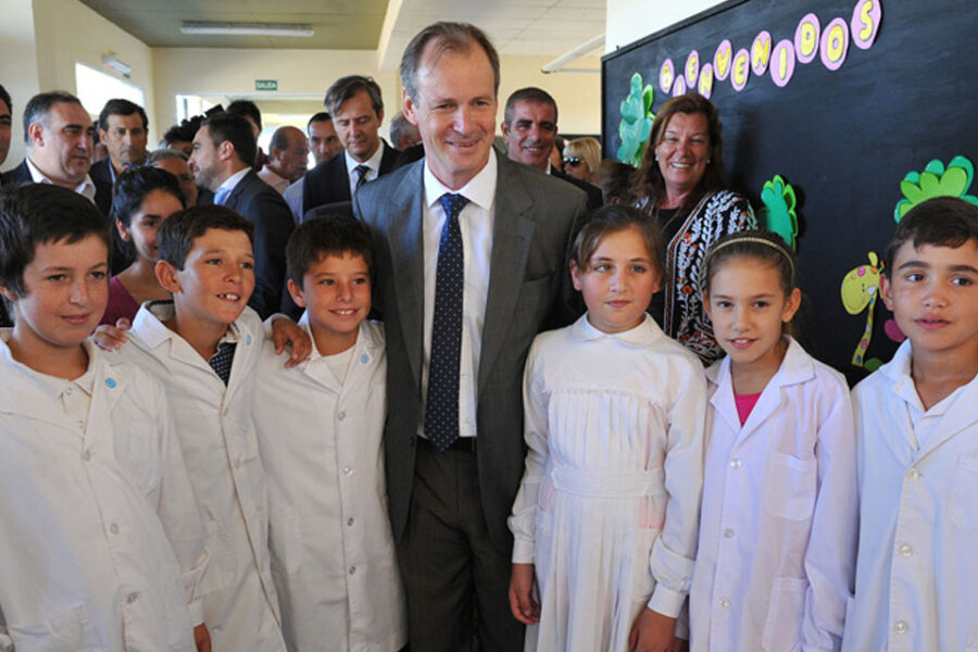 Bordet inaugura el ciclo lectivo a pesar del paro