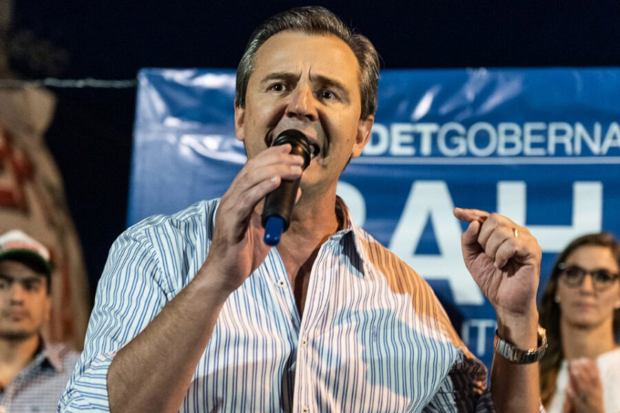 Bahl promete valorar el empleado municipal