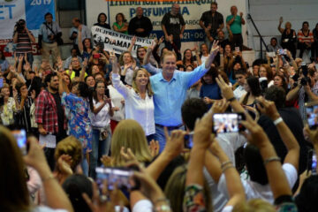 Bordet relanza la campaña con todos los candidatos en Paraná