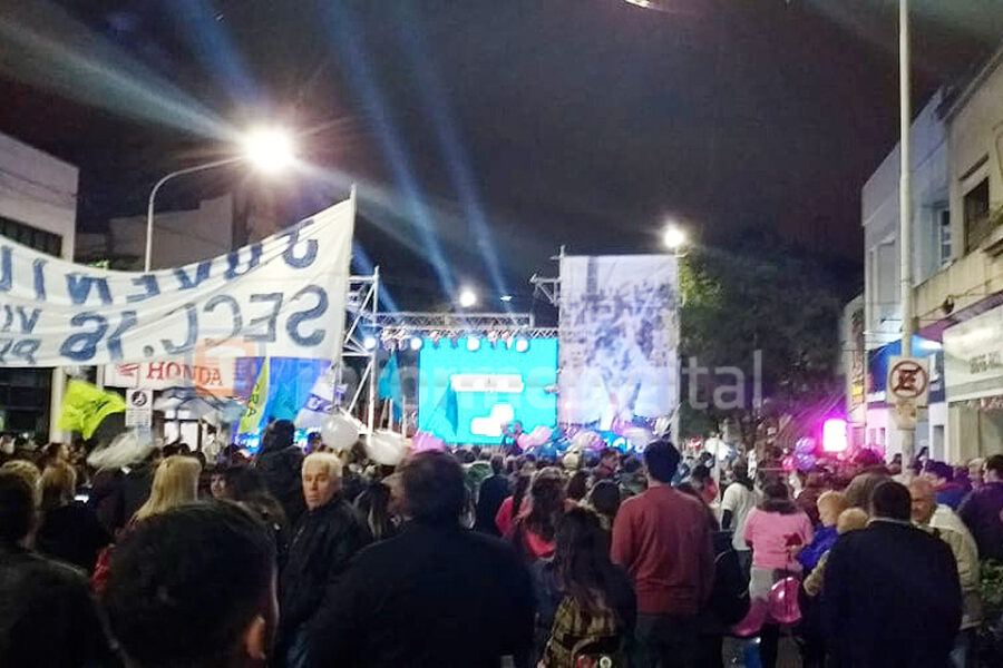 Festejan en el búnker de Bahl