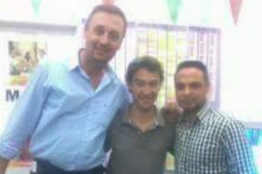 Una foto que pone en duda la motivación política