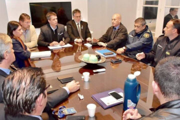 Cresto coordina tareas para frenar el avance de la droga