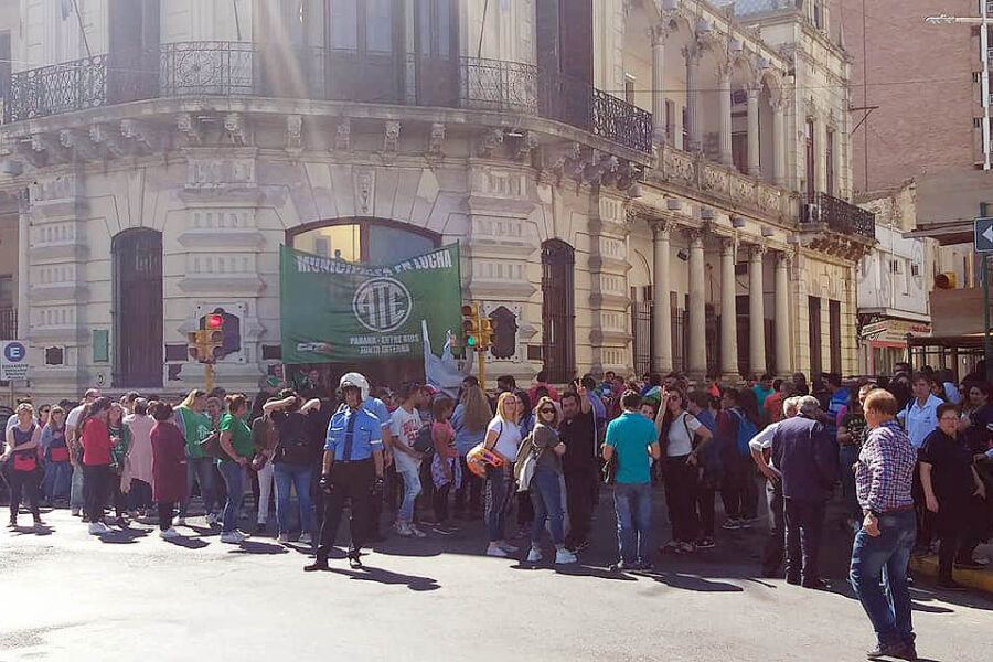 ATE exigió mejora salarial y el municipio politizó la protesta