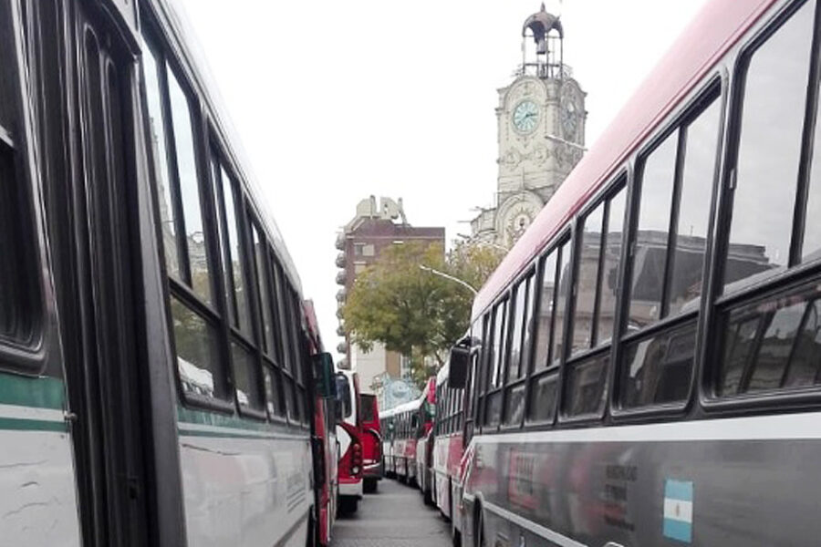 Por qué Paraná está otra vez sin colectivos