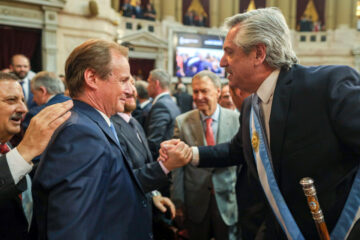 Alberto Fernández podría estar en la jura de Bordet