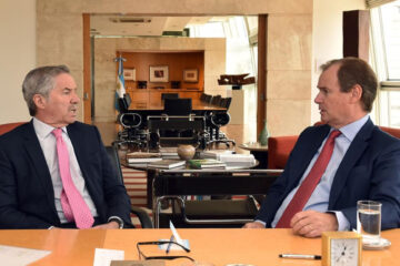 Bordet se reunió con el ministro que designó a Urribarri en Israel