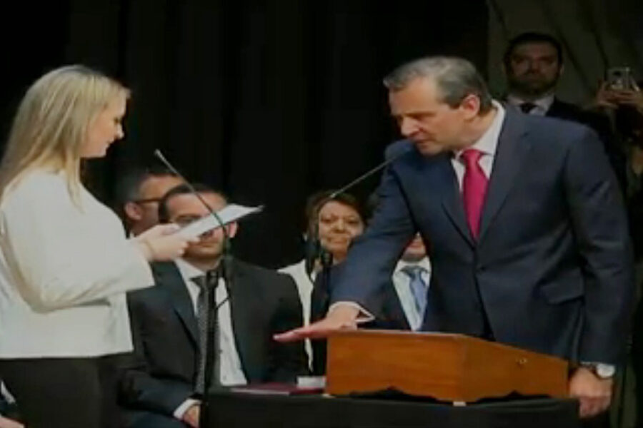 Durísimo primer discurso de Bahl contra la herencia de Varisco