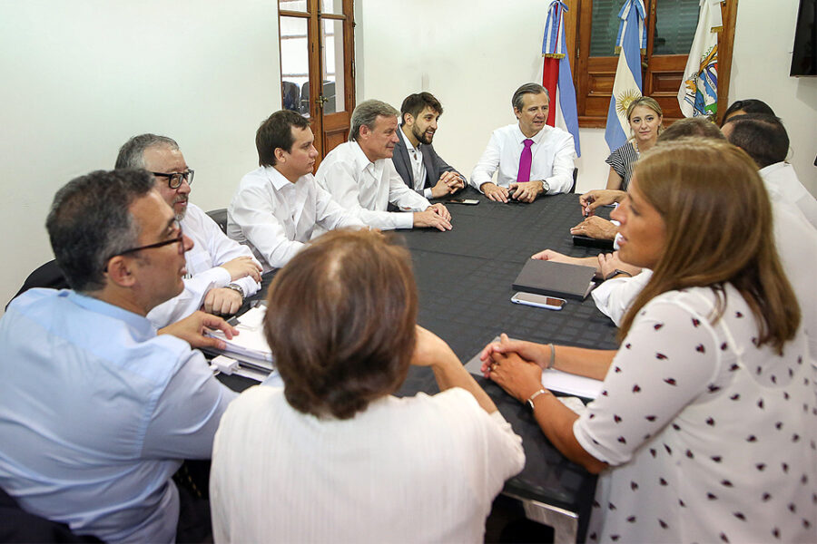 Bahl ya define temas urgentes con su gabinete