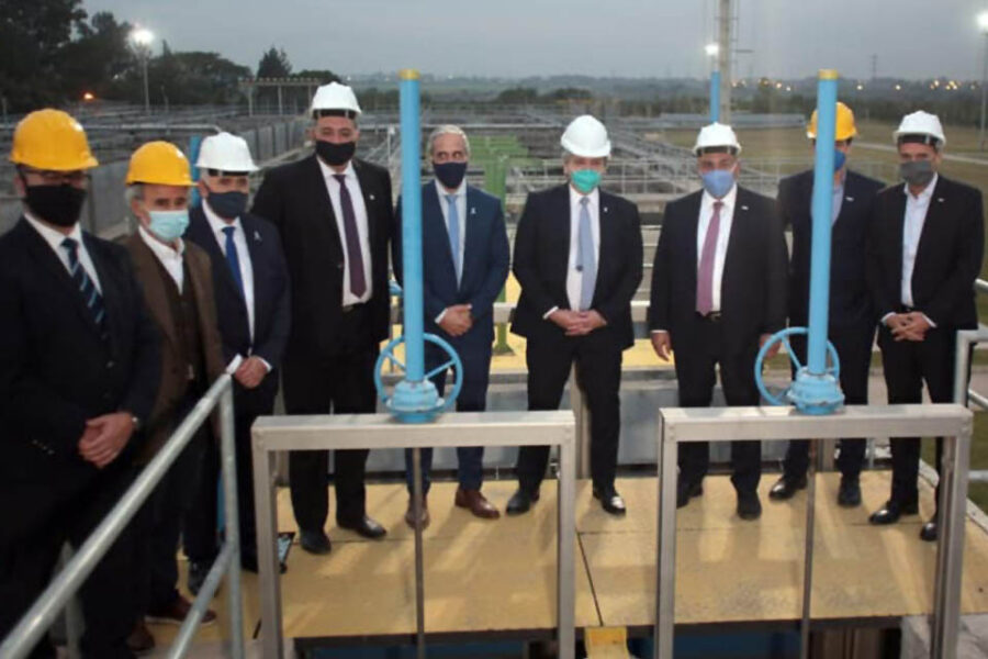 Cresto anuncia obras con Alberto