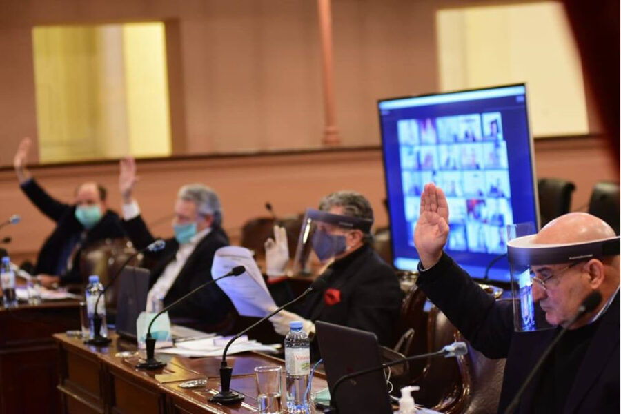 Sesión virtual sancionó que empleados de Comunas pasen al IOSPER