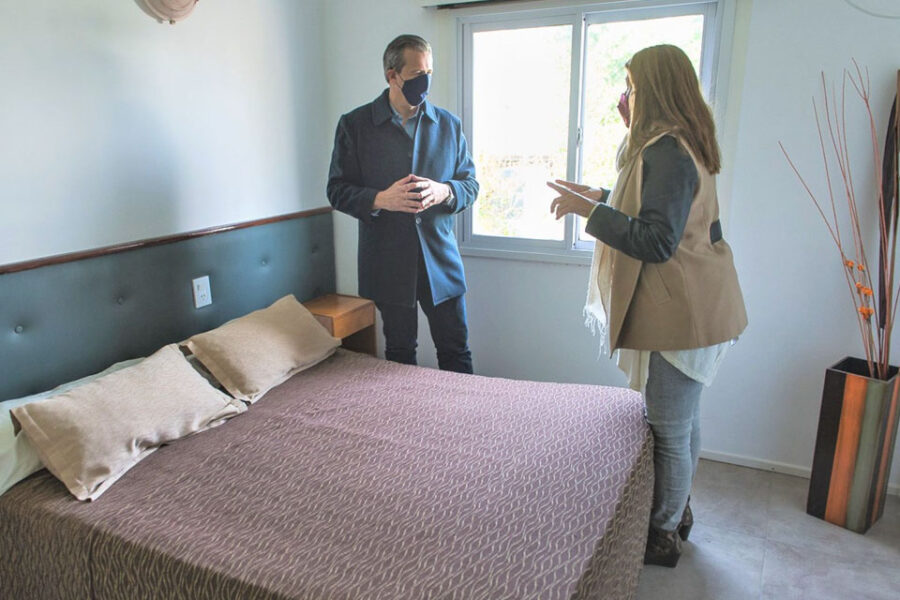 Paraná alquiló hoteles para casos sospechosos