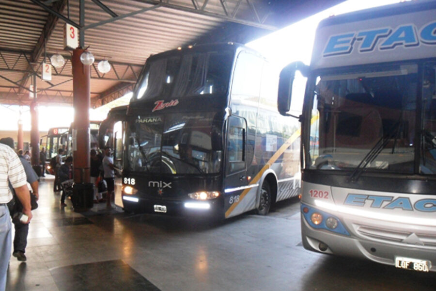 El servicio de transporte interurbano fue suspendido
