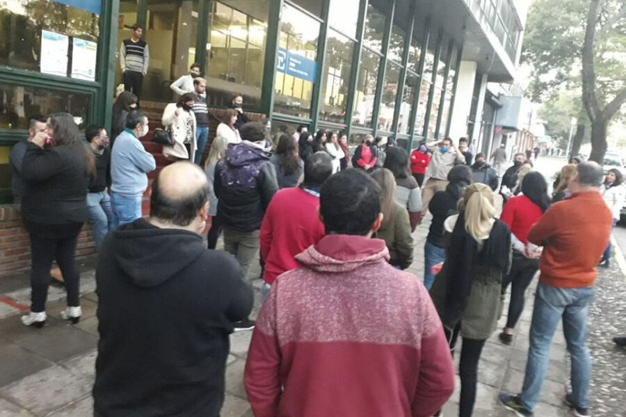 Estatales no quieren volver a las oficinas