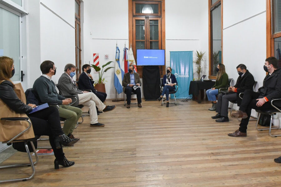 Por ahora Paraná no vuelve a fase 1