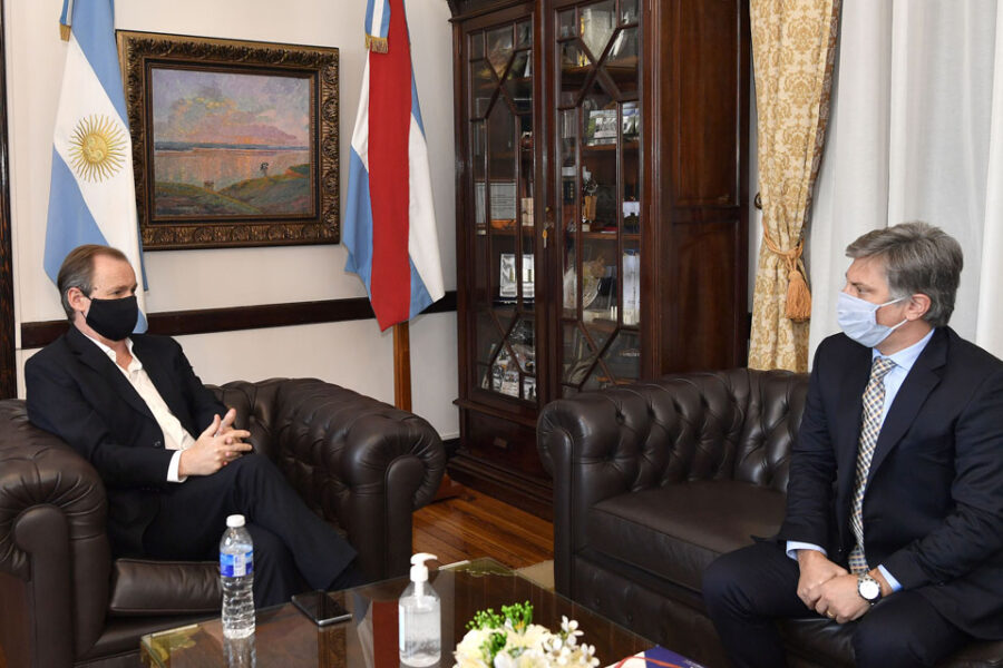 Bordet y el presidente del Instituto del Seguro planificaron nuevos proyectos