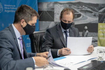 Bordet se muestra con Cresto