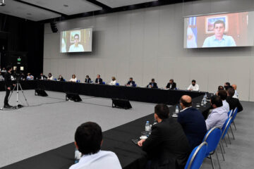 Bordet y De Pedro presentaron Municipios de Pie a intendentes