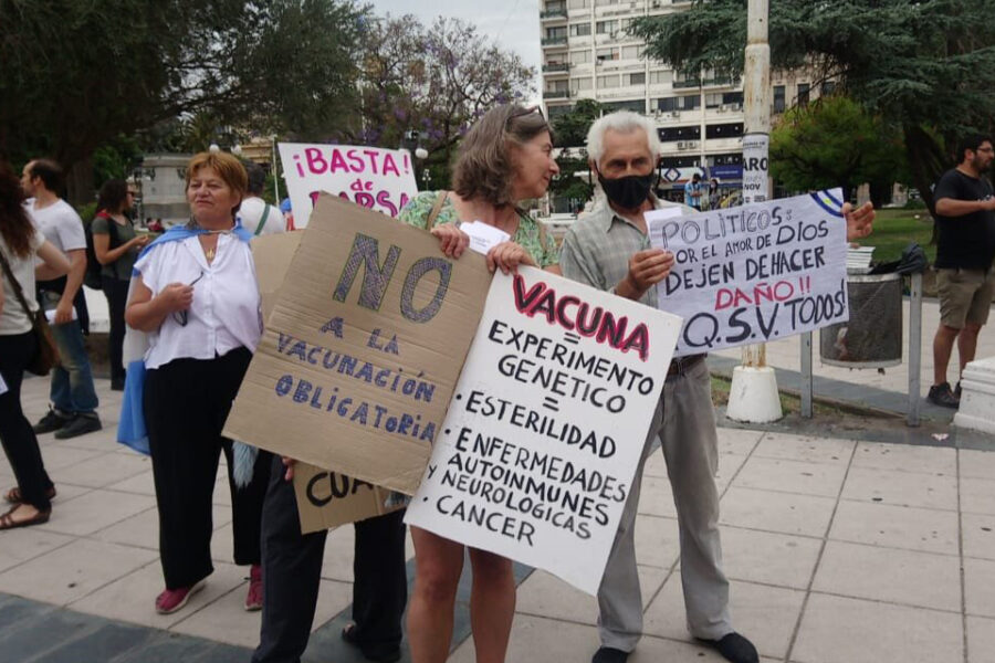La protesta contra el gobierno nacional tuvo su réplica en Paraná