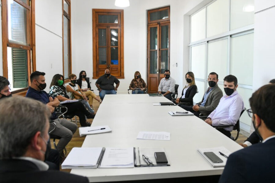 Bahl ofreció el 12% y $4.000 a municipales