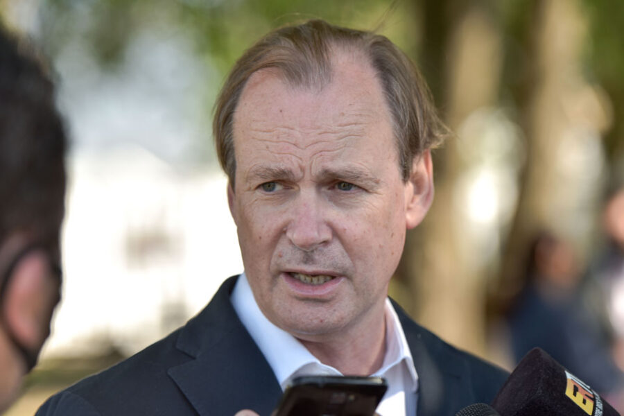 Bordet anunció un bono para empleados y jubilados