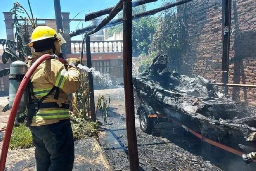 Por encender pastizales incendió al vecino