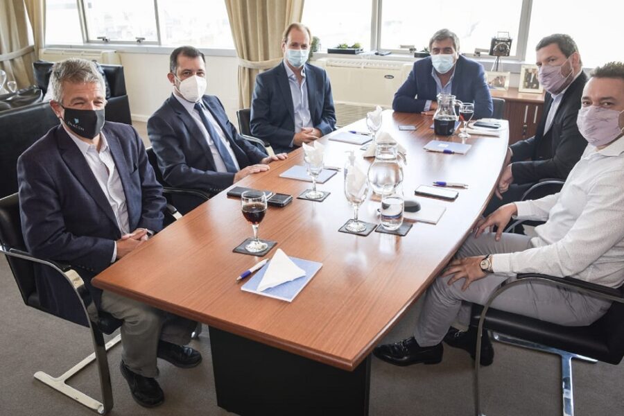 La provincia mejora la conectividad en escuelas, hospitales y comisarías