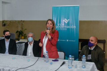 “Cumplimos con la palabra empeñada y con el fortalecimiento del sistema educativo”