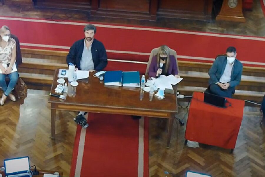 La oposición sigue disconforme