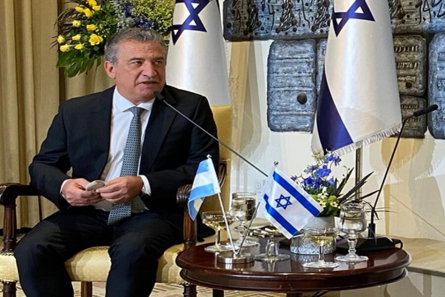 Israel convocó a Urribarri por el voto a Hamas