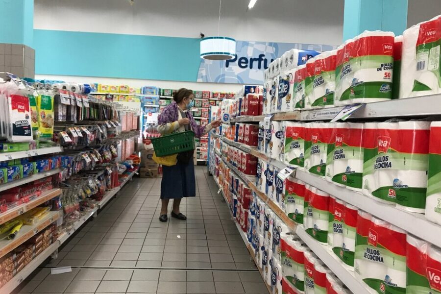 La inflación fue de 3,3% en mayo y acumula un 48,8% interanual