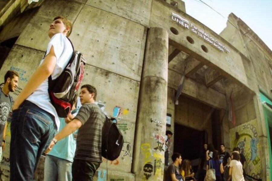 UNER vuelve a la presencialidad