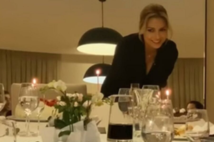 Tras la foto aparecieron los videos