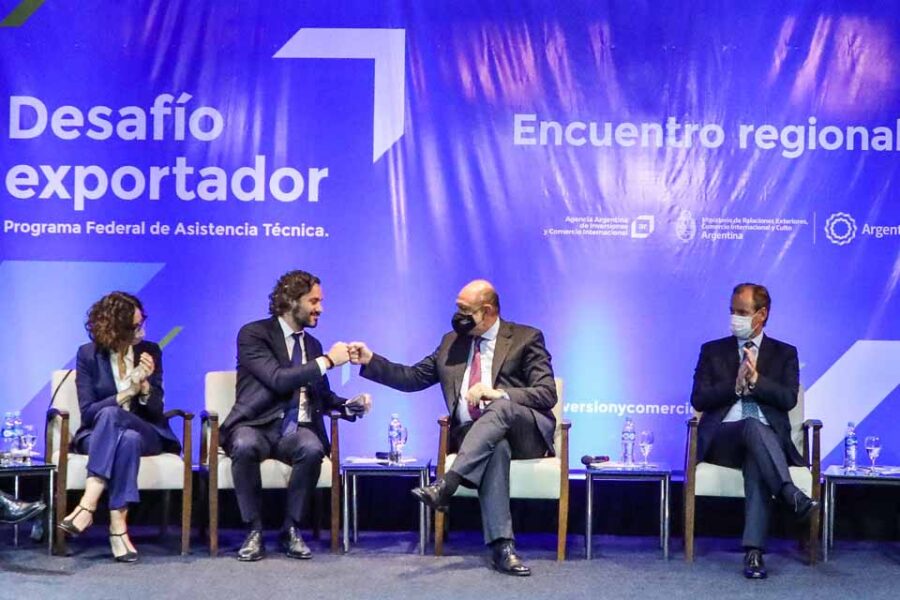 Bordet presente en el lanzamiento de Cancillería Federal
