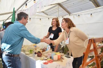 Cresto también fue a Maciá pero con obras